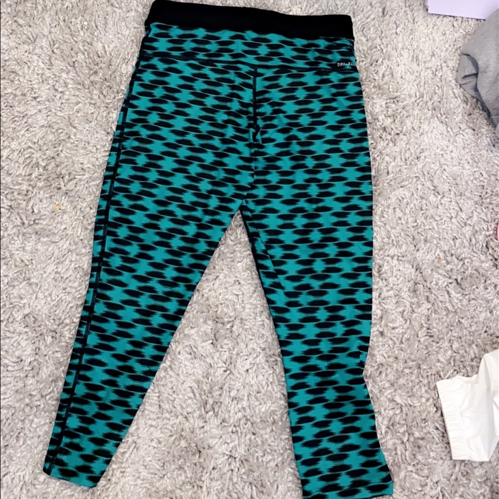 Nike Dri- Fit Capri - Picture 2 of 4